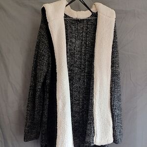 Lety & Me Nola Sherpa Trim Cardigan, Size L, Black & White